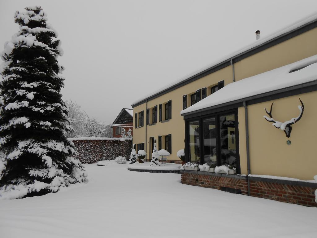 Le Bien-Aller Des Perets Hotel Saint-Hubert Exterior photo