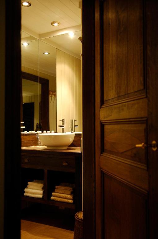 Le Bien-Aller Des Perets Hotel Saint-Hubert Room photo